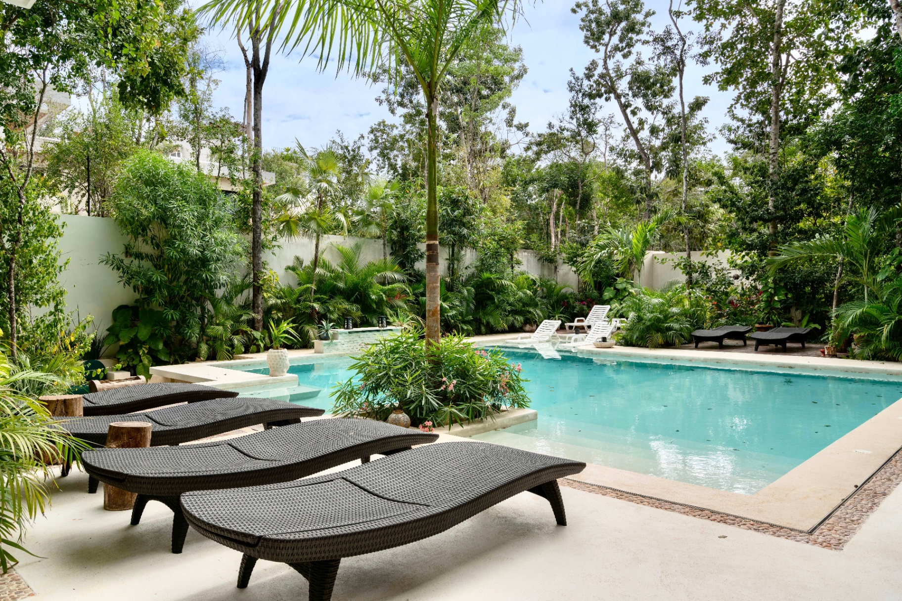 Houfy case study — vacation rental properties